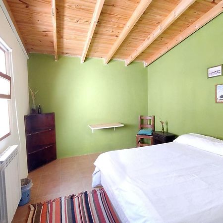 Hostel Yatel El Calafate Ngoại thất bức ảnh