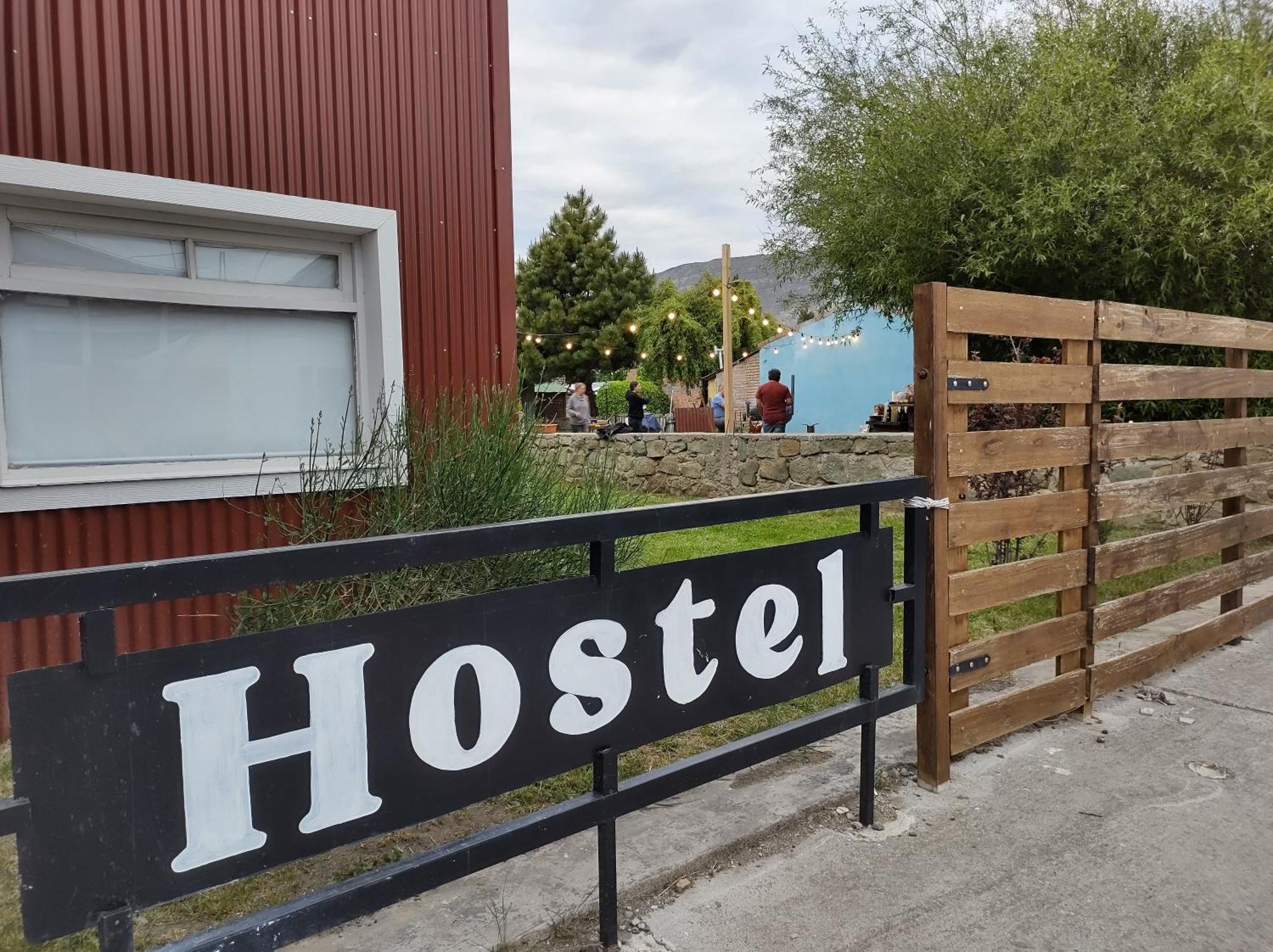 Hostel Yatel El Calafate Ngoại thất bức ảnh